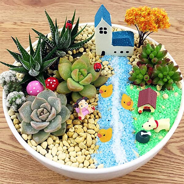 Hide-A-Duck! (100pc) Tiny Ducks To Prank Your Friends With! - Image 9